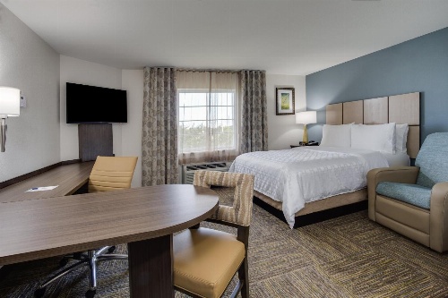 Candlewood Suites Fort Lauderdale Airport-Cruise image 1