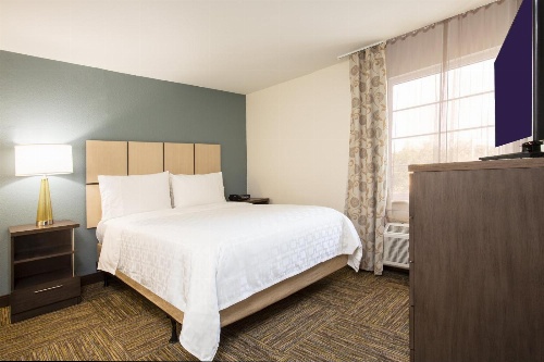 Candlewood Suites Fort Lauderdale Airport-Cruise image 4