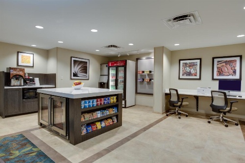 Candlewood Suites Fort Lauderdale Airport-Cruise image 8